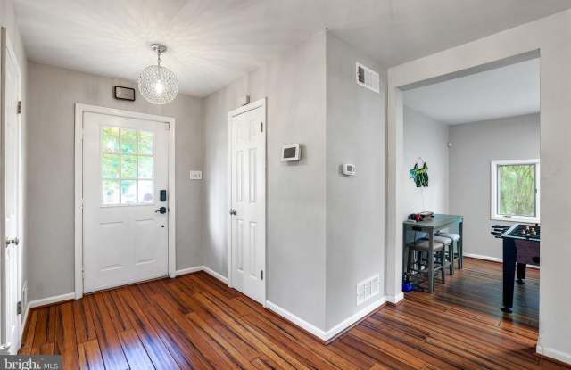 920 OLD ANNAPOLIS NECK Road