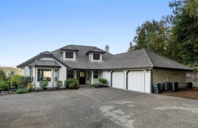 11618 Jennifer Ct E