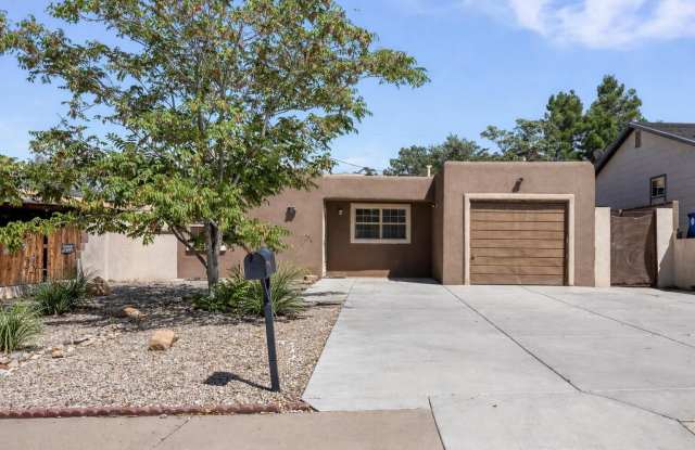 Photo of 1632 Columbia Drive SE