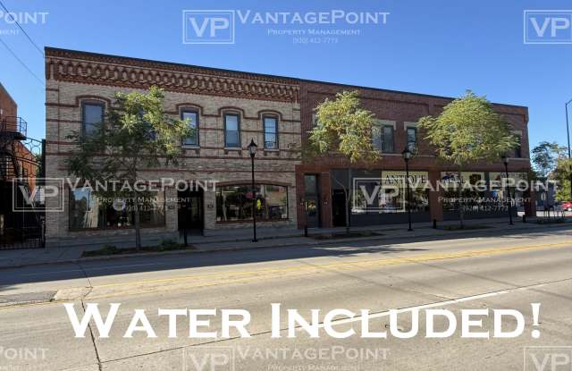 417 Dousman Street - 8