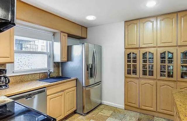 57-75 Cloverdale Boulevard