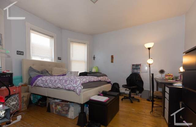 Photo of 160 Hillside St #2B Boston MA 02120