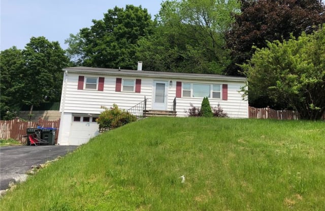 76 Duelk Avenue - 76 Duelk Avenue, South Blooming Grove, NY 10950