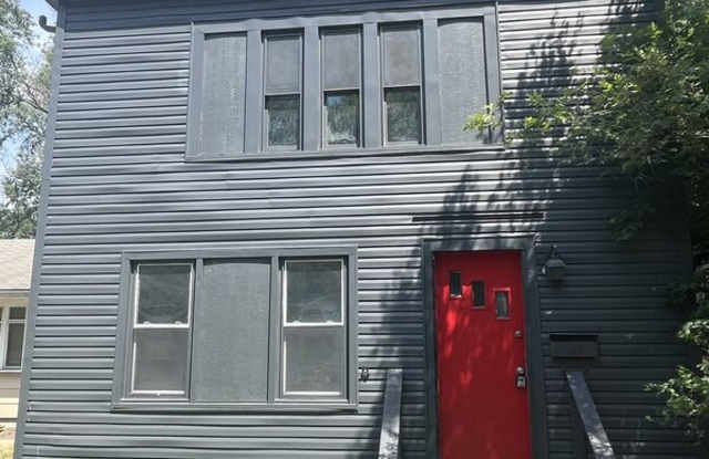 Photo of 1365 Rutledge Street