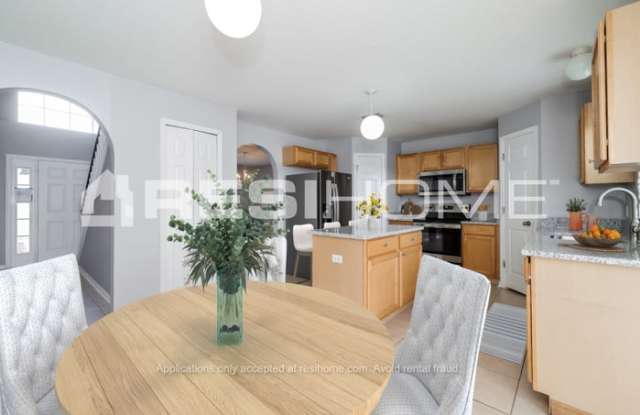 1040 Fox Trail Avenue