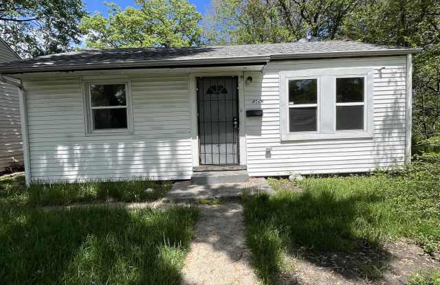 4526 East 10th Avenue - 4526 East 10th Avenue, Gary, IN 46403