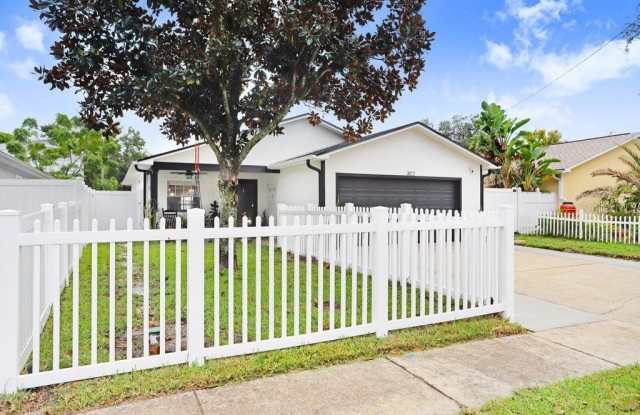 Photo of 3122 W GRACE STREET