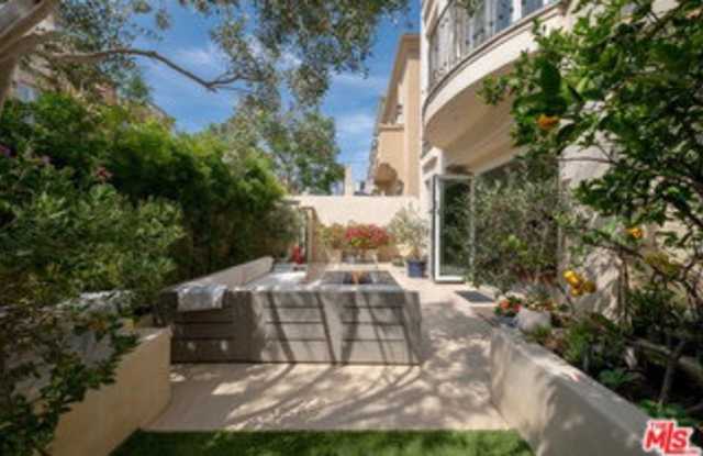 129 Channel Pointe Court