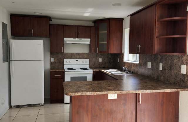 304 North 61st Terrace