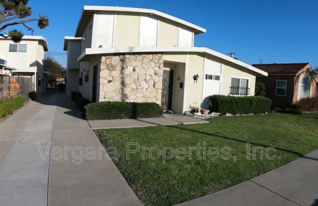 18012 Manhattan Place