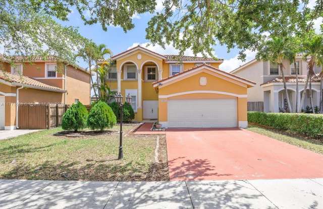 Photo of 6161 SW 157th Pl