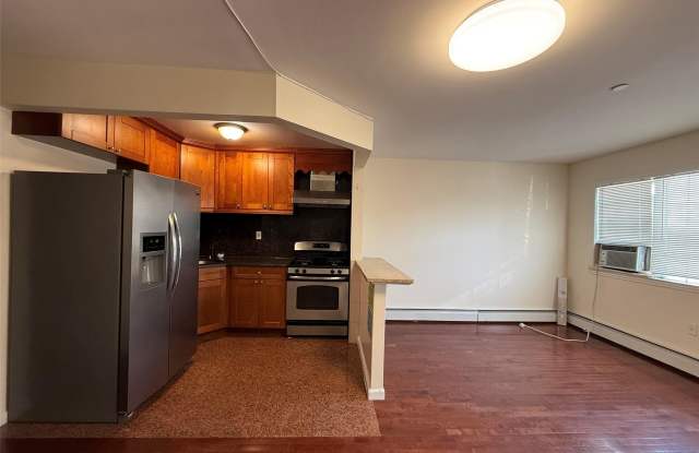 42-20 196th Street unit: 1Fl