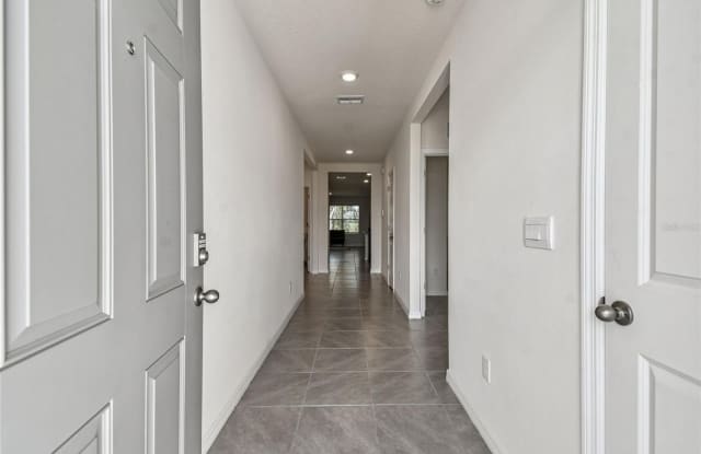 33635 FIELD MAPLE LOOP