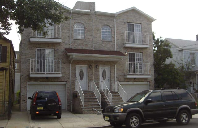 139 LINDEN AVE - 139 Linden Avenue, Jersey City, NJ 07305