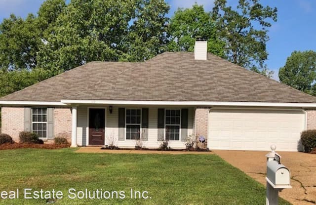 147 Live Oaks Blvd - 147 Live Oaks Boulevard, Rankin County, MS 39208