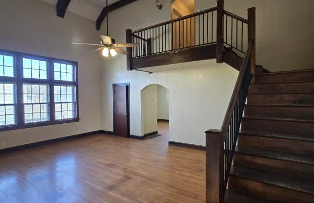 934 South Broadway - 2