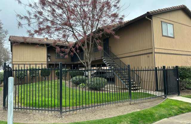 Gated community - Water, Garbage  Sewer Included