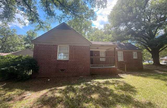 1243 Will Scarlet Road