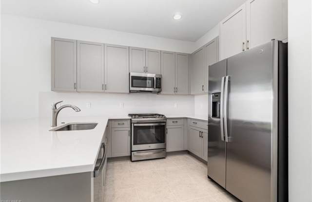 20472 Estero Crossing