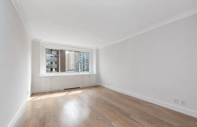 401 East 86th St - 401 East 86th Street, New York City, NY 10028