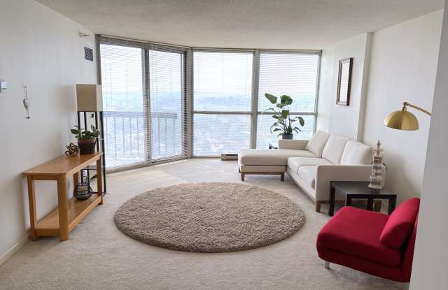 1660 North Prospect Avenue