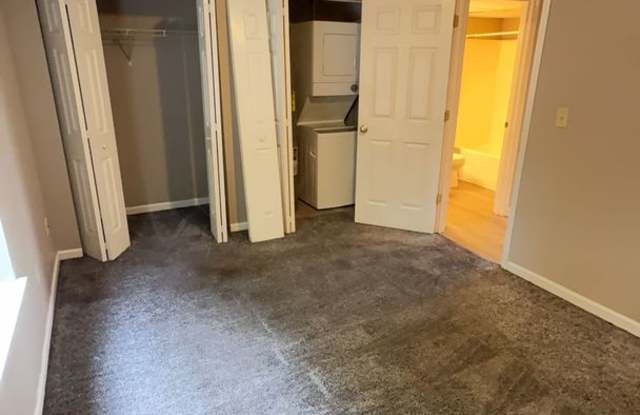 1 Bedroom 1 Bathroom Apartments Available in Georgetown!