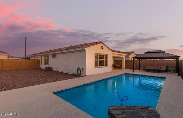 Photo of 332 S 202ND Lane