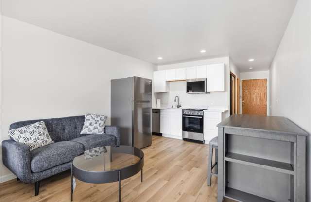 Long Term Rental- Cedar Lodge 218