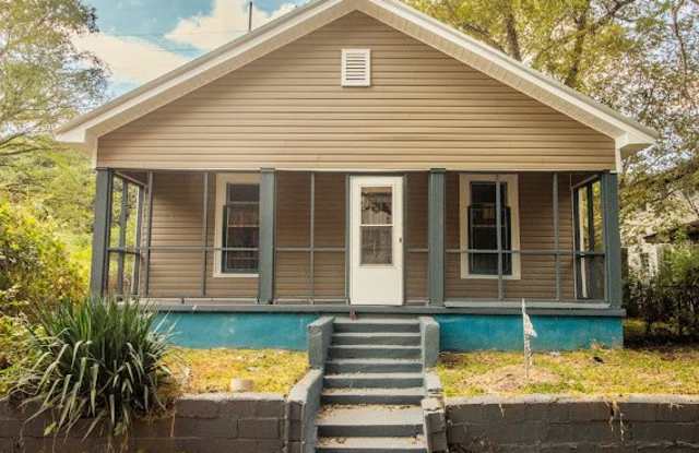 1608 18th Place North