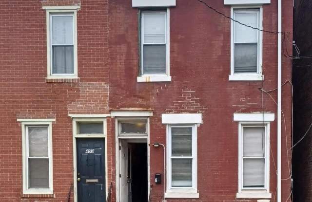 Photo of 411 N MONTGOMERY Street