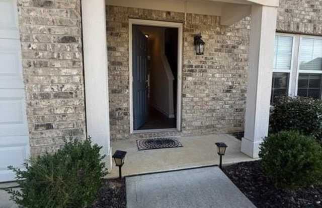 4921 Bramblewood Cir