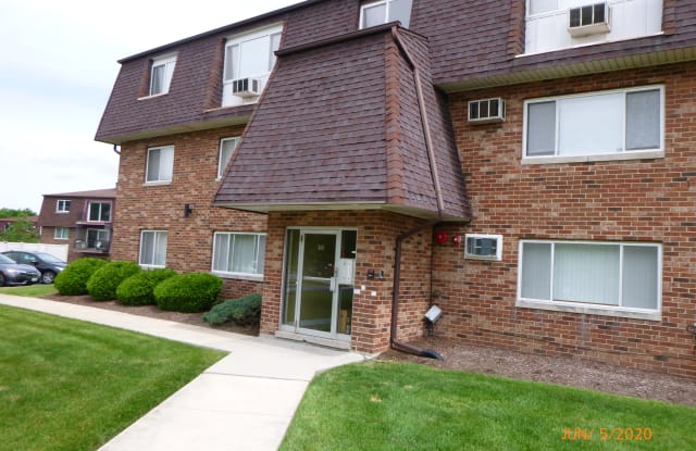 7100 Laverne Ln Apt 9 - 7100 Laverne Lane, Tinley Park, IL 60477