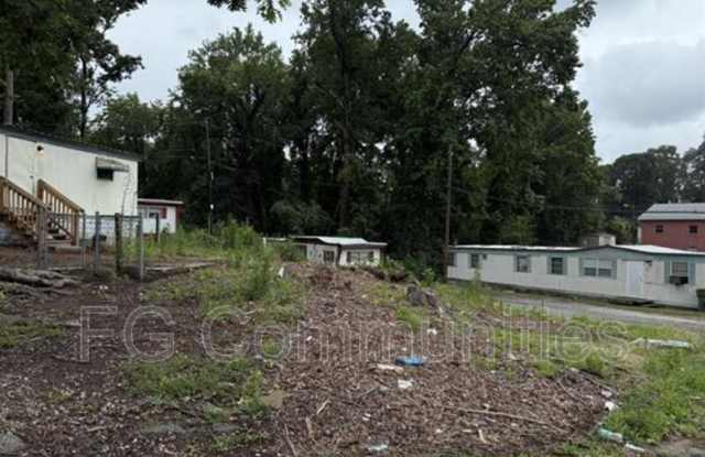 Photo of 7530 Lone Oak St