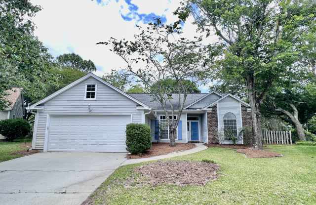 1903 Oak Tree Ln