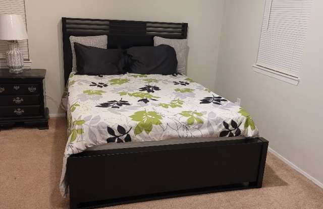 6 Turnberry Court Gordon Heights NY apartments for rent