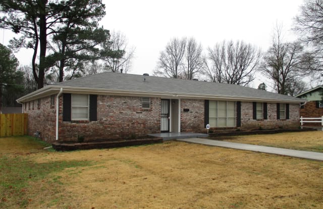 1107 Stone St - 1107 Stone Street, Jacksonville, AR 72076