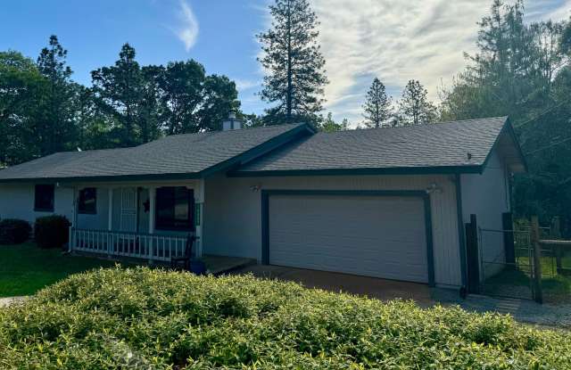 Alta sierra with large level lot - 16407 Alexandra Way, Alta Sierra, CA 95949