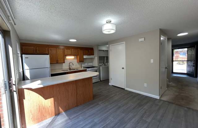 Coventry Court Town Homes