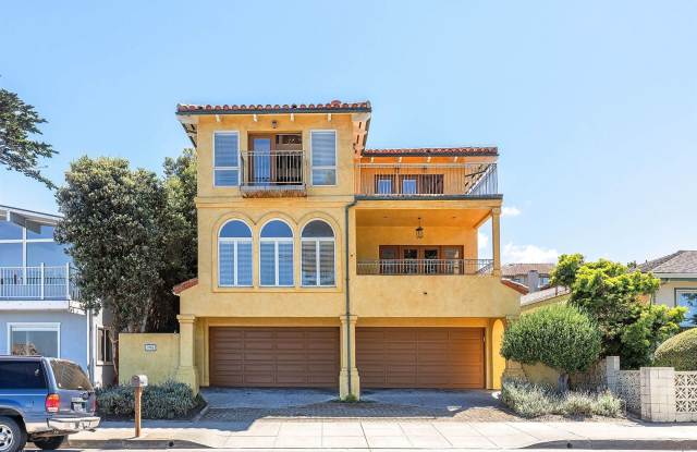 3842 Casita Del Mar