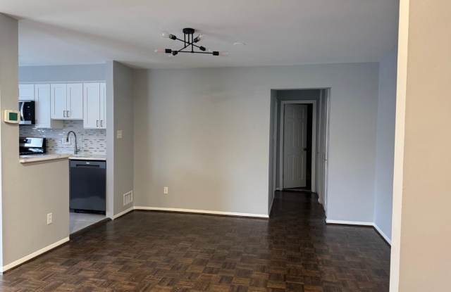 317 HOMELAND SOUTHWAY #2A