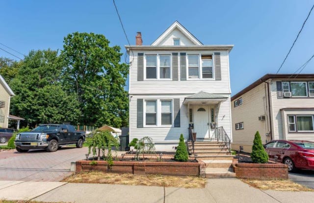 172 HAMILTON AVE - 172 Hamilton Avenue, Clifton, NJ 07011