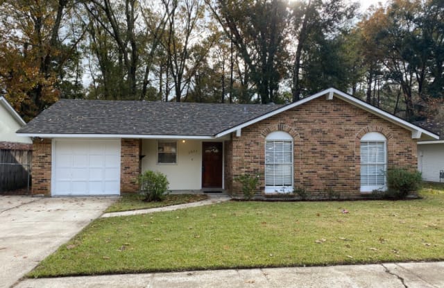 2002 Southland Ct. - 2002 Southland Court, Village St. George, LA 70810