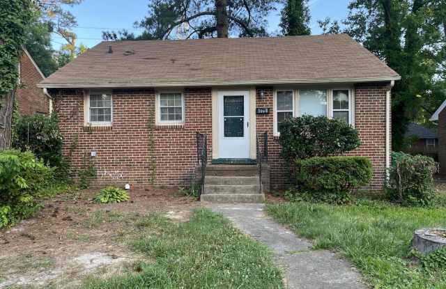 1006 Hampton Rd