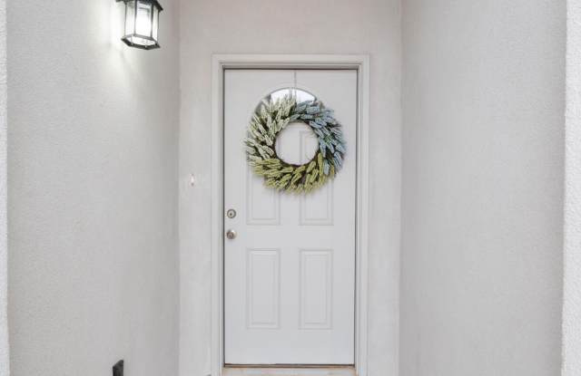 720 Paseo Dulce Avenue