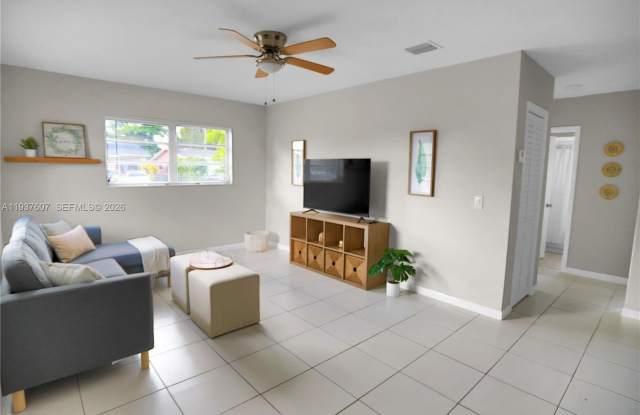 Photo of 1225 NE 136th Ter