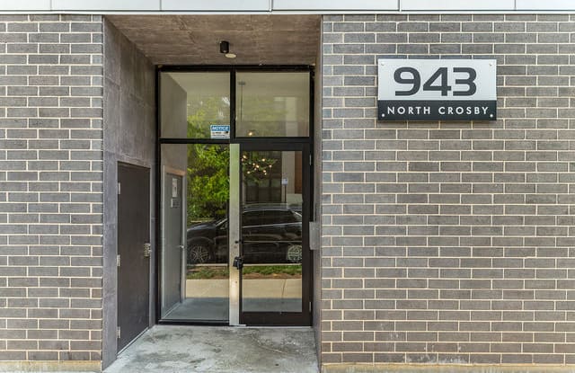 943 North Crosby Street - 943 N Crosby St, Chicago, IL 60610