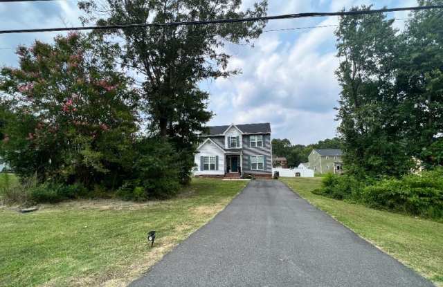 7148 Elkhardt Rd - 7148 Elkhardt Road, Manchester, VA 23225