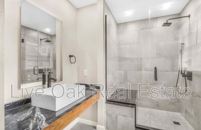 Photo of 519 W 20th Street