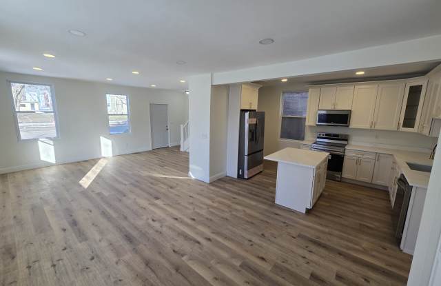 762 East Station Street