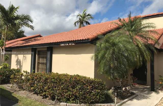 Photo of 15065 SW 49th Ln